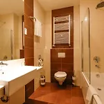 Grand Palace Ξενοδοχείο 4*