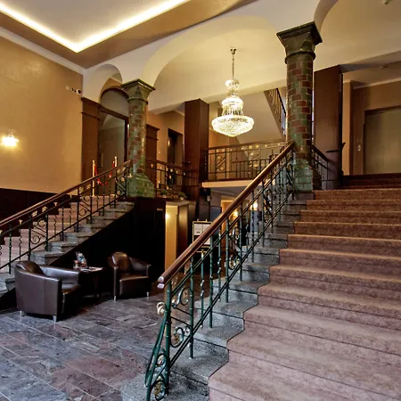Grand Palace 4*