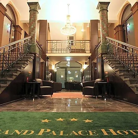 فندق Grand Palace