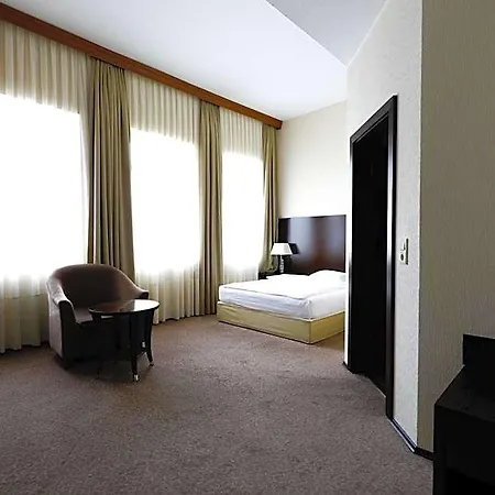 Grand Palace 4*
