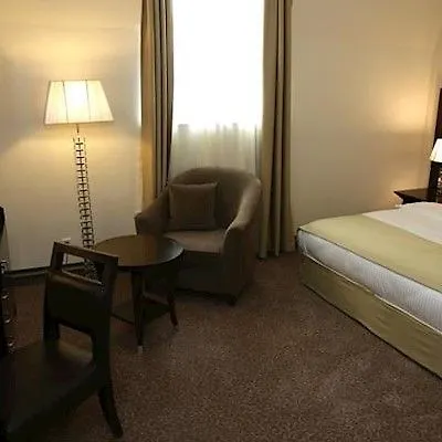 Grand Palace Hotell