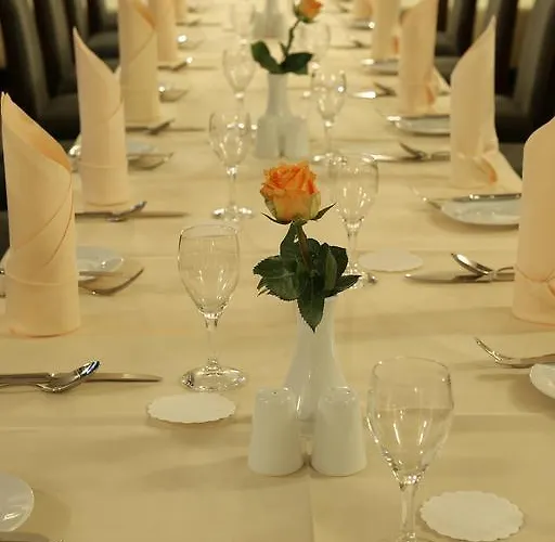 Grand Palace מלון 4*