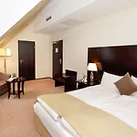 Grand Palace 4*